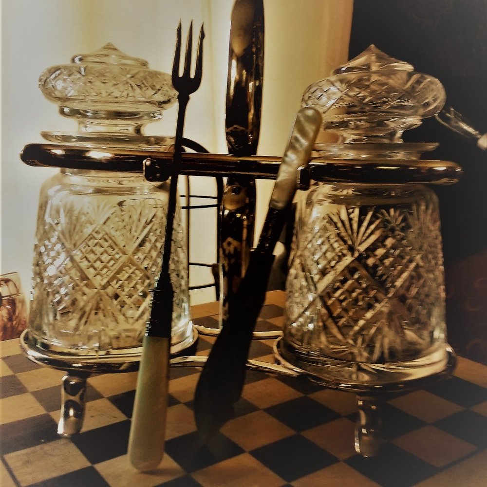 Pickle castor set made by B Bohrmann